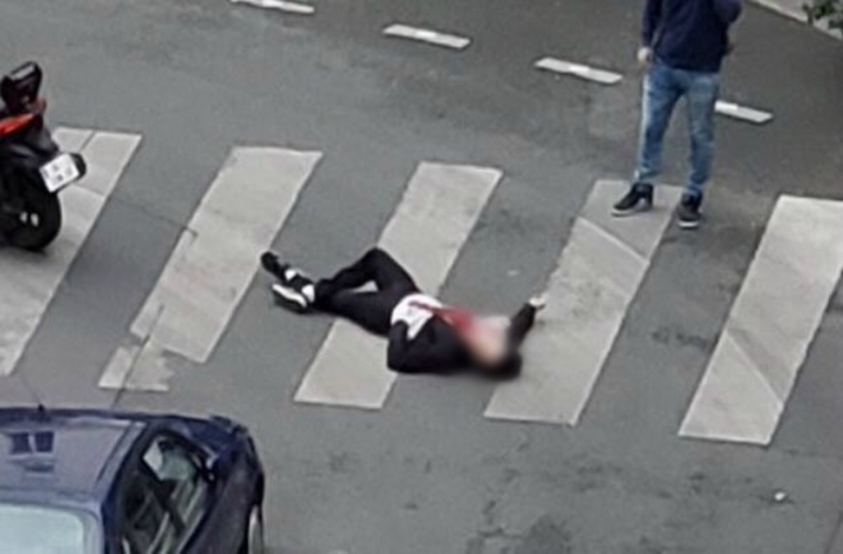 Παρίσι: Άντρας μαχαίρωσε πολίτες! 4 τραυματίες και ένας νεκρός! Μαρτυρίες ότι φώναζε "Allahu Akbar"! Στιγμές πανικού - Βίντεο ντοκουμέντο