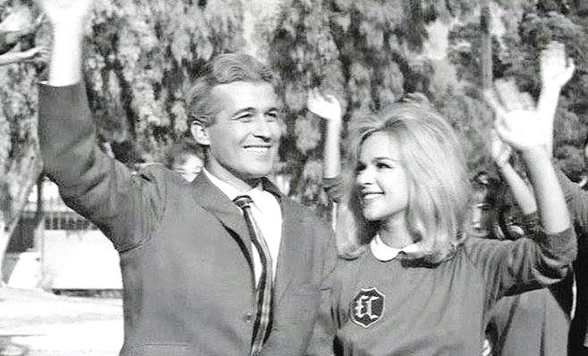 Χτυποκάρδια στο θρανίο: Επιστρέφουν 56 χρονια μετά και αυτοί είναι οι πρωταγωνιστές…