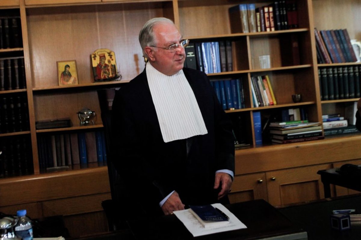 Απειλητική επιστολή στον Νικόλαο Σακελλαρίου – «Θα καταδικαστείς από λαϊκό δικαστήριο»