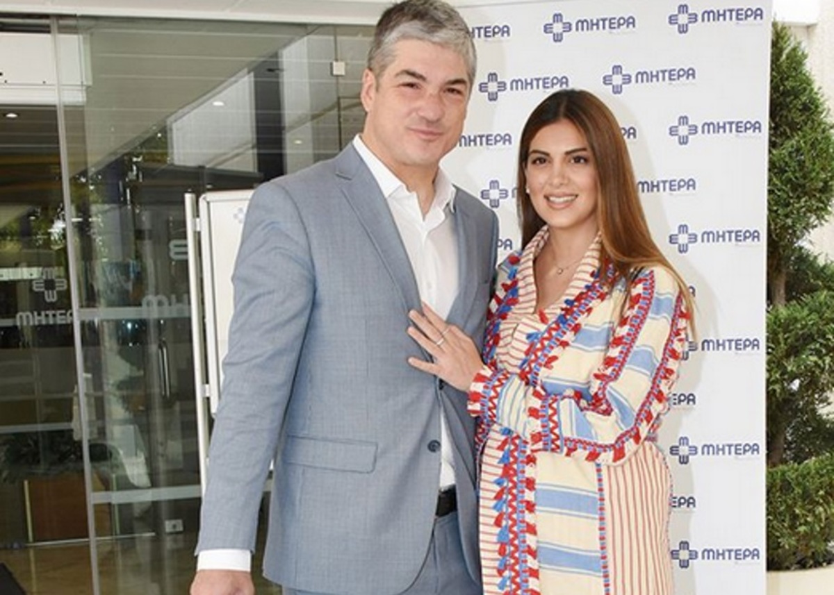 Σταματίνα Τσιμτσιλή: «Κρατάω το τρίτο μας μωράκι στην αγκαλιά μου»