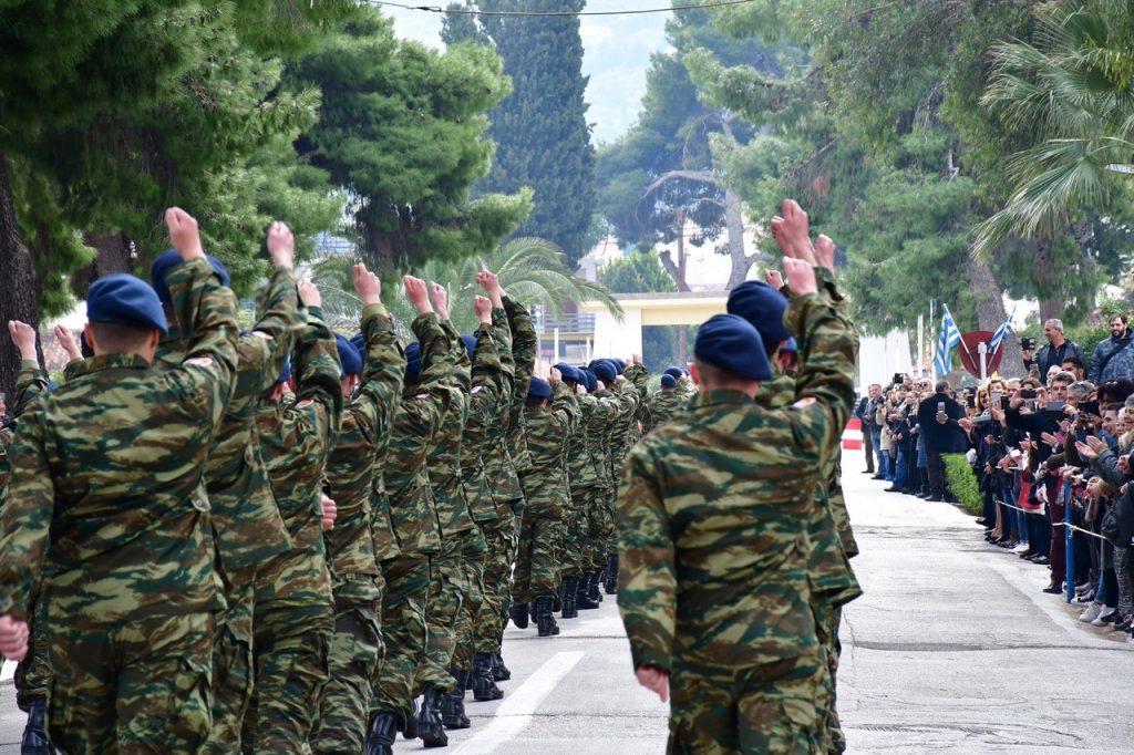 Στρατιωτική θητεία: Έρχεται αύξηση 3 μηνών στον Στρατό Ξηράς – Ποιοι θα εξαιρεθούν