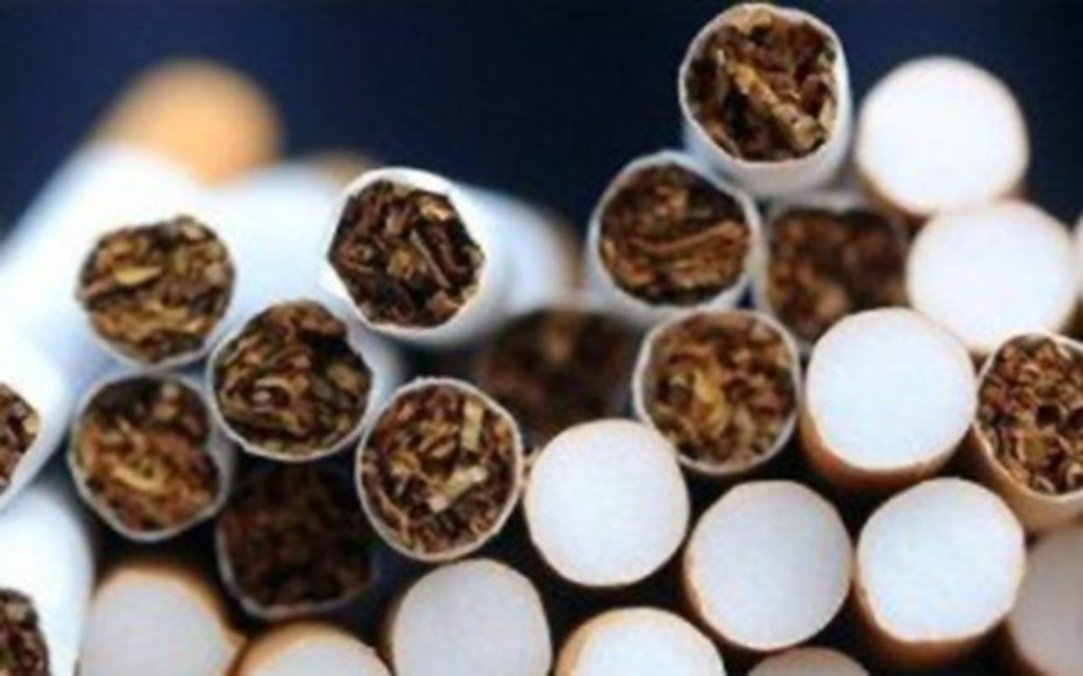 Πάνω από 16 εκατ. τσιγάρα και 15 τόνοι καπνού στην "φάμπρικα" με τα λαθραία στα Μεσόγεια - 18 συλλήψεις