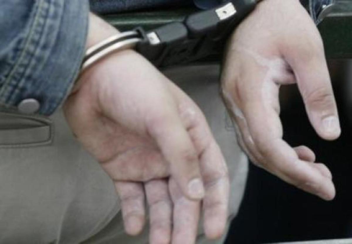 Μαχαίρωσε στον λαιμό τον σύντροφο της αδερφής του!