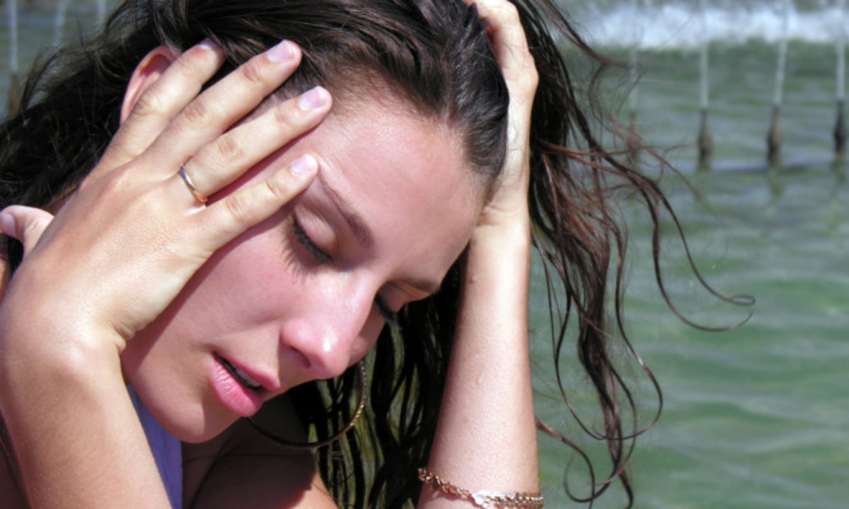 Γιατί με την ζέστη έχετε πιο συχνούς πονοκεφάλους – Τι συμβαίνει στο σώμα