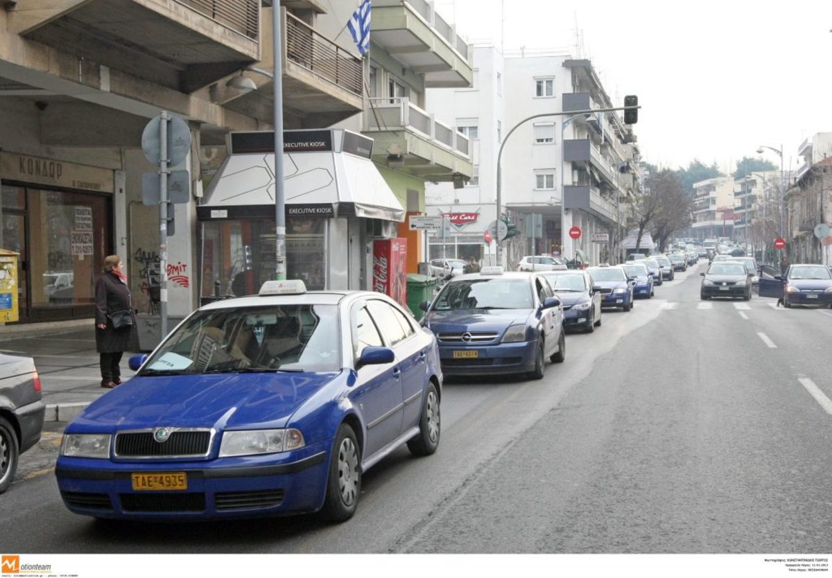 Θεσσαλονίκη: Χωρίς ταξί η πόλη – “Η κυβέρνηση μας εξαθλιώνει και θα ακολουθήσουν νέες απεργίες”!