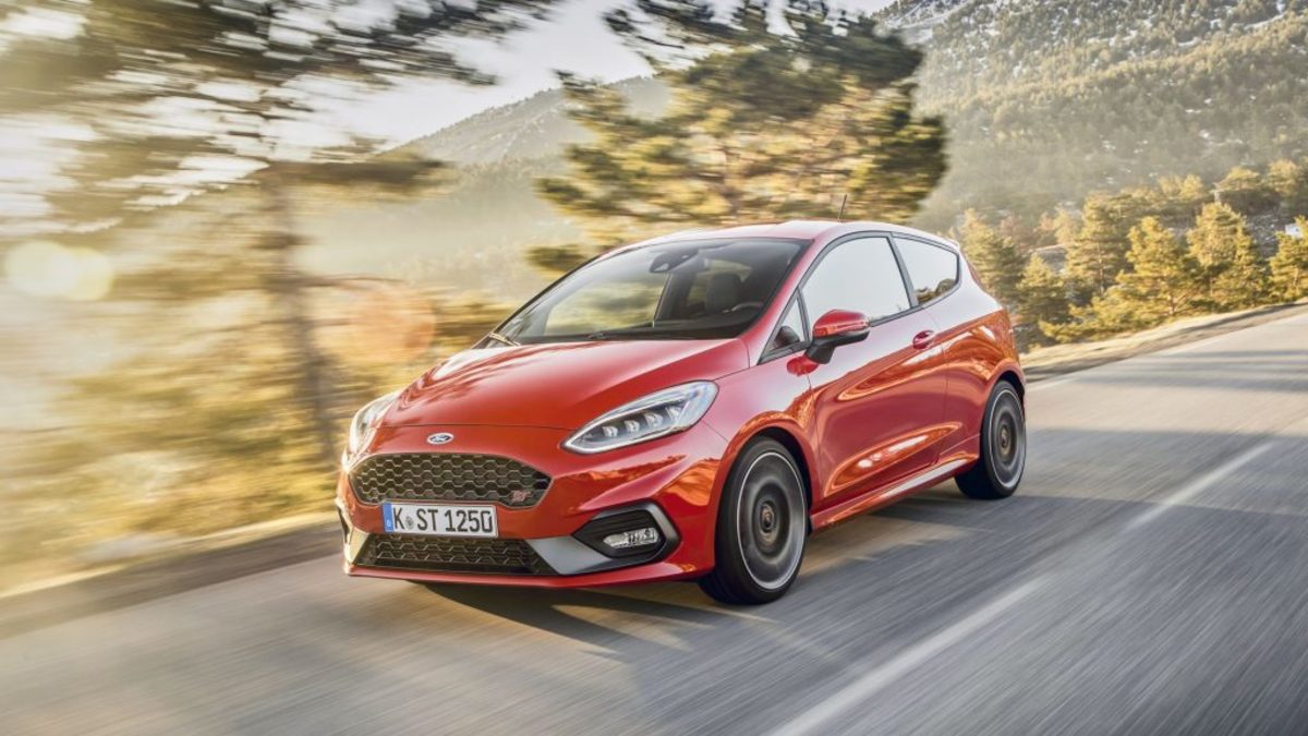 Στις εκθέσεις το νέο Ford Fiesta ST των 200 ίππων