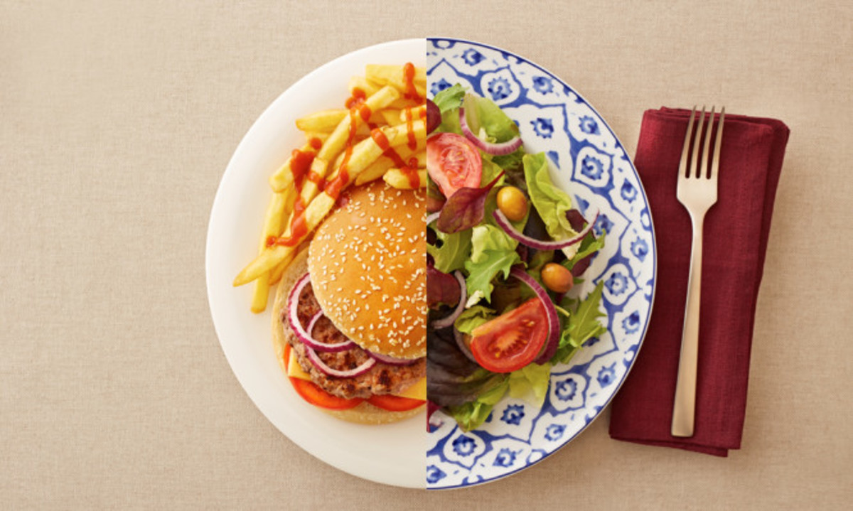 Δίαιτα: Μείωση σε λιπαρά ή σε υδατάνθρακες; Πώς χάνετε περισσότερα κιλά