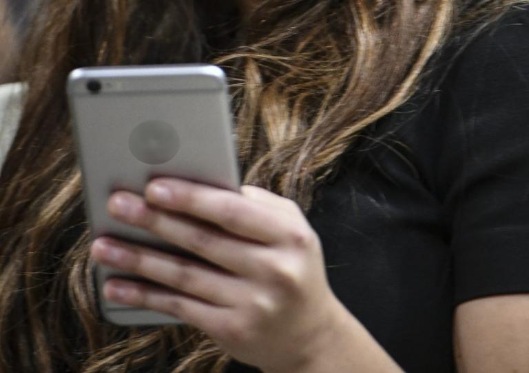 Κρήτη: Το βίντεο με τις 16χρονες που τράβηξε του βγήκε ξινό – Τον έκαναν μαύρο στο ξύλο οι γονείς των παιδιών!