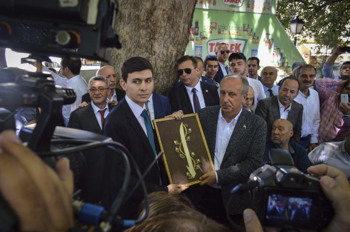Κομοτηνή: Μηνύματα στον Ιντζέ – Οι λεπτομέρειες της επίσκεψης που πρόσεξαν τουρκικά ΜΜΕ [pics, vid]