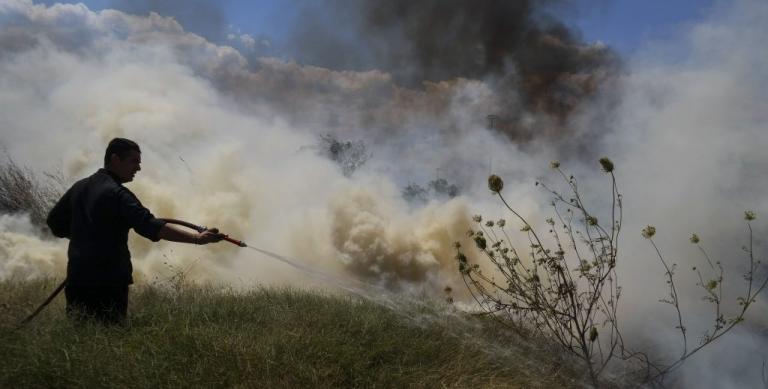 Χαλκιδική: Υπό μερικό έλεγχο οι δασικές φωτιές – Η πτώση δεκάδων κεραυνών προκάλεσε τις πυρκαγιές!