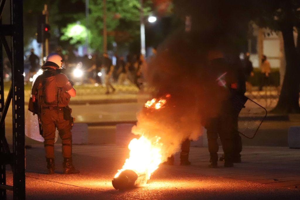 Νέα αναβολή για τους πέντε που συνελήφθησαν για τα επεισόδια έξω από τη ΔΕΘ