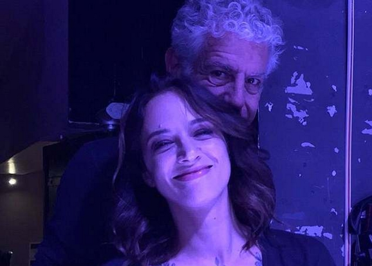 Άντονι Μπουρντέν Asia Argento