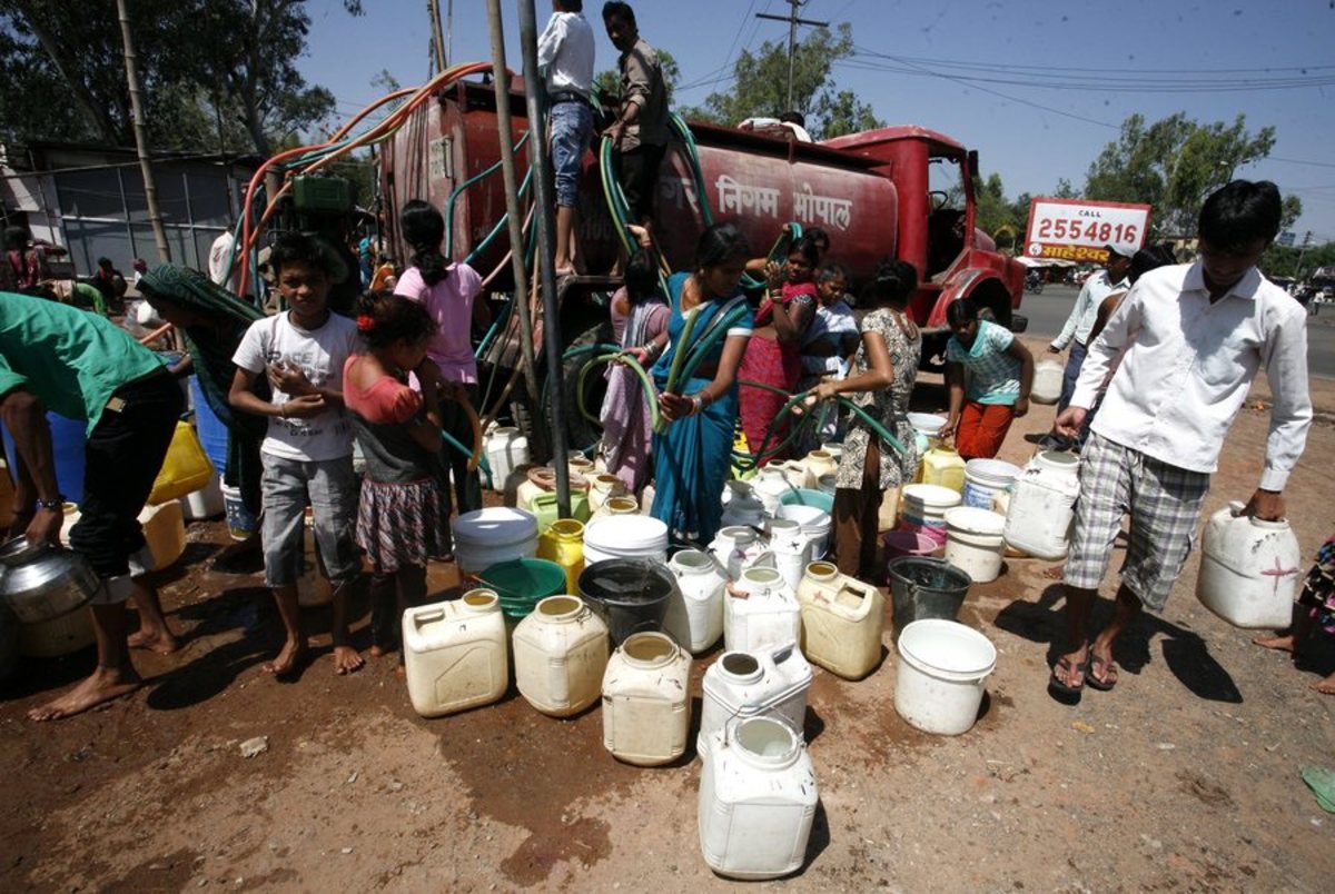 Ινδία: Η χειρότερη λειψυδρία στην ιστορία της – Περίπου 200 εκατομμύρια δεν έχουν πόσιμο νερό!