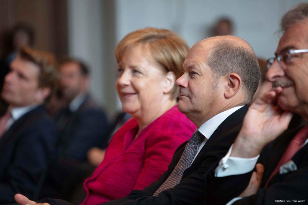 Γερμανία: Και ο υπουργός Οικονομικών Όλαφ Σολτς συμφωνεί με την Μέρκελ για “χάπι εντ” της ελληνικής κρίσης!