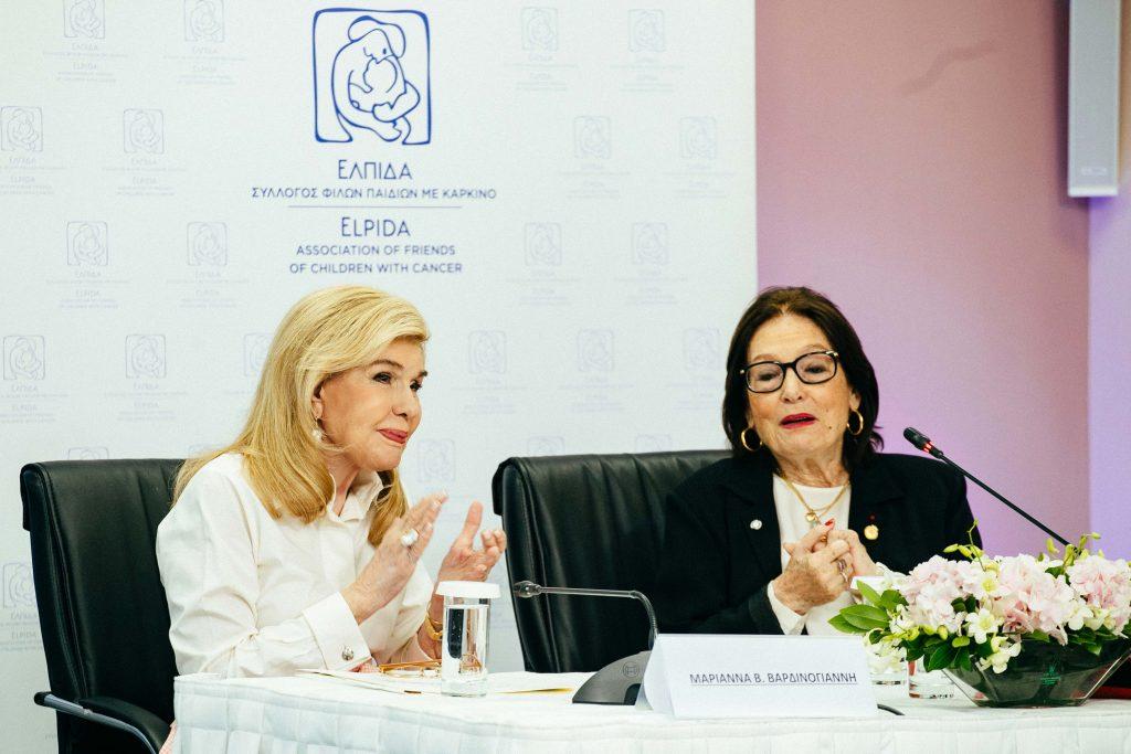 Η Νανά Μούσχουρη ενώνει τις δυνάμεις της με την «ΕΛΠΙΔΑ»