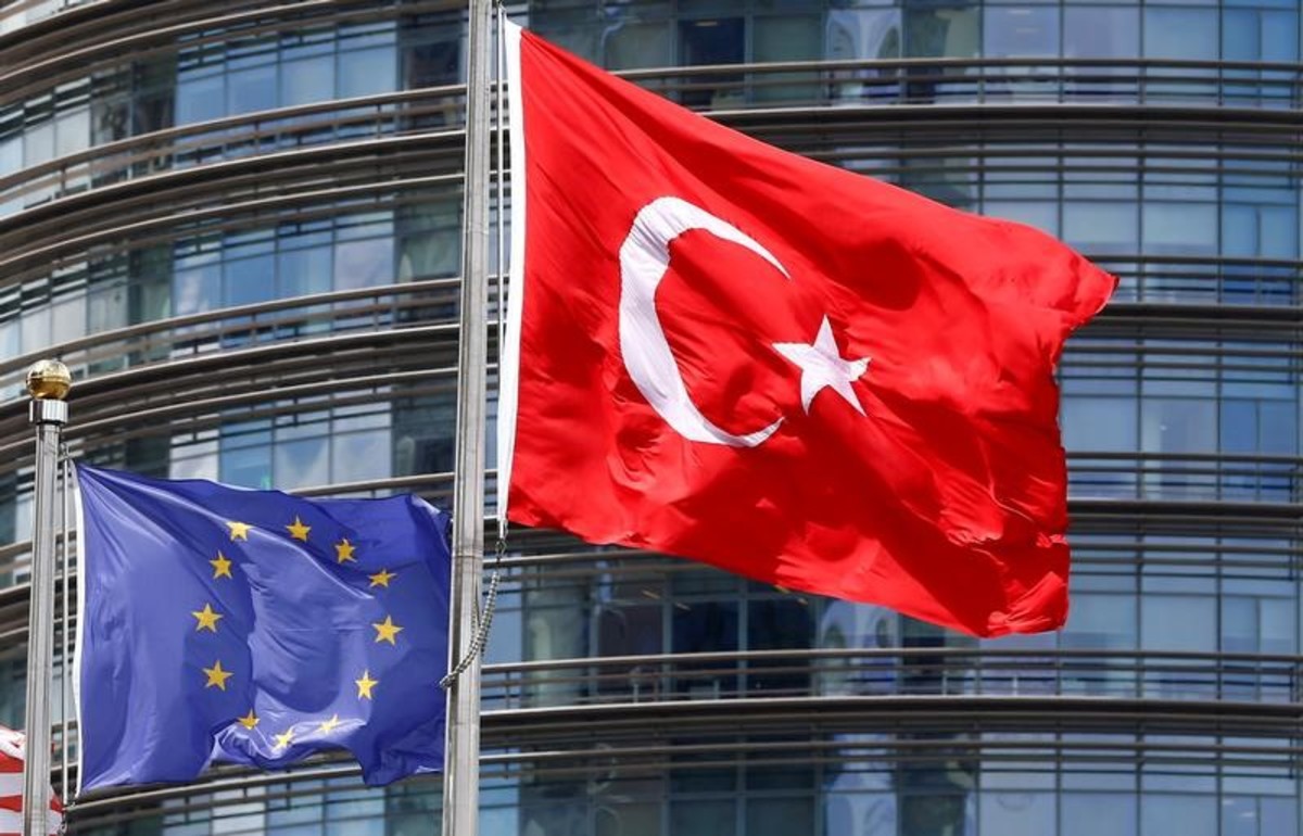 Σκληρή απάντηση του ΥΠΕΞ στην Τουρκία: Να σεβαστεί το Διεθνές Δίκαιο, αν θέλει να μπει στην Ε.Ε.