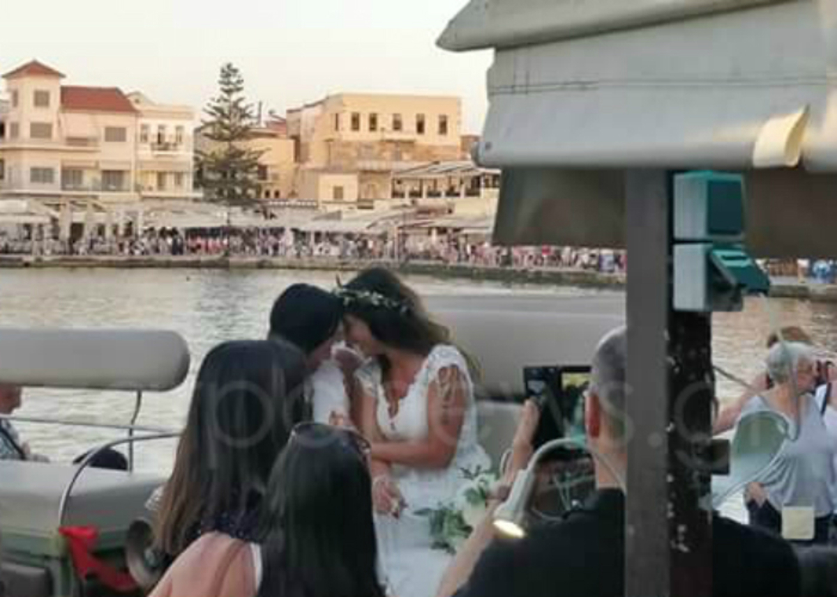 Χανιά: Δύο Αγγλίδες παντρεύτηκαν στο Ενετικό Λιμάνι [vid]