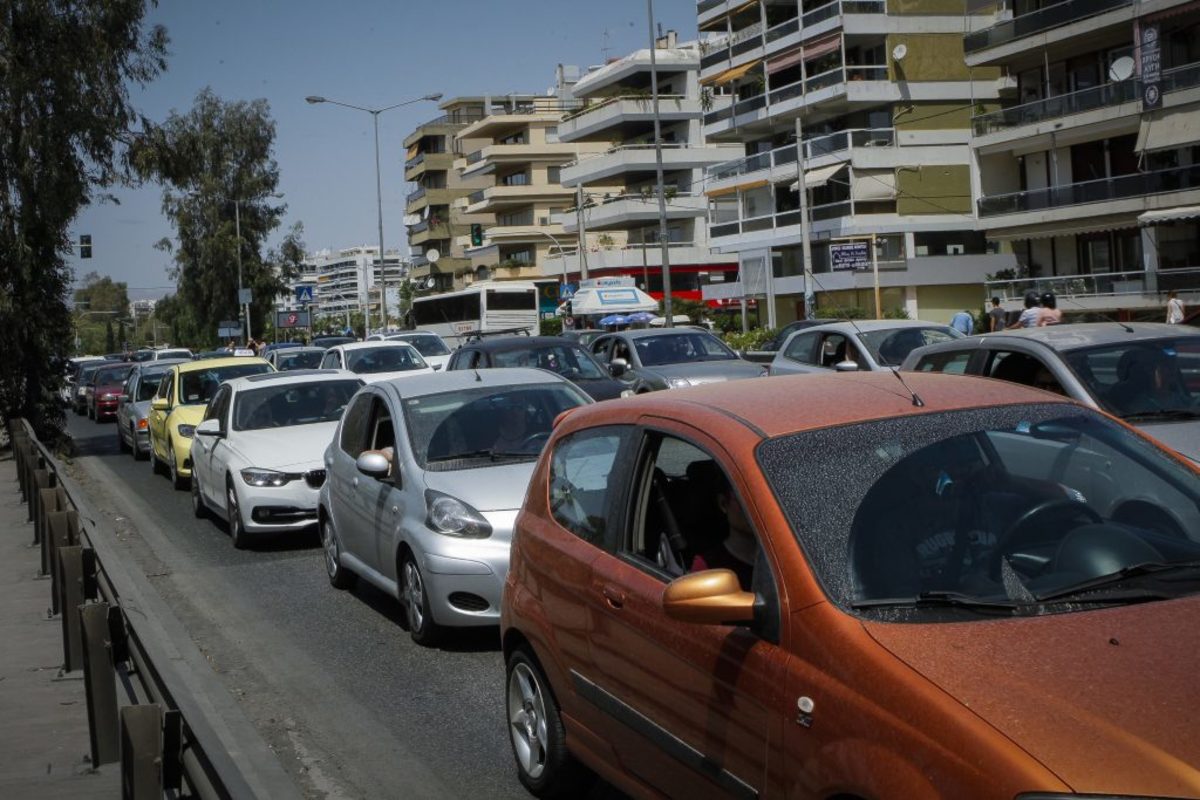 Γιατί δεν πρέπει να ανοίγετε την πόρτα του αυτοκινήτου με το αριστερό χέρι