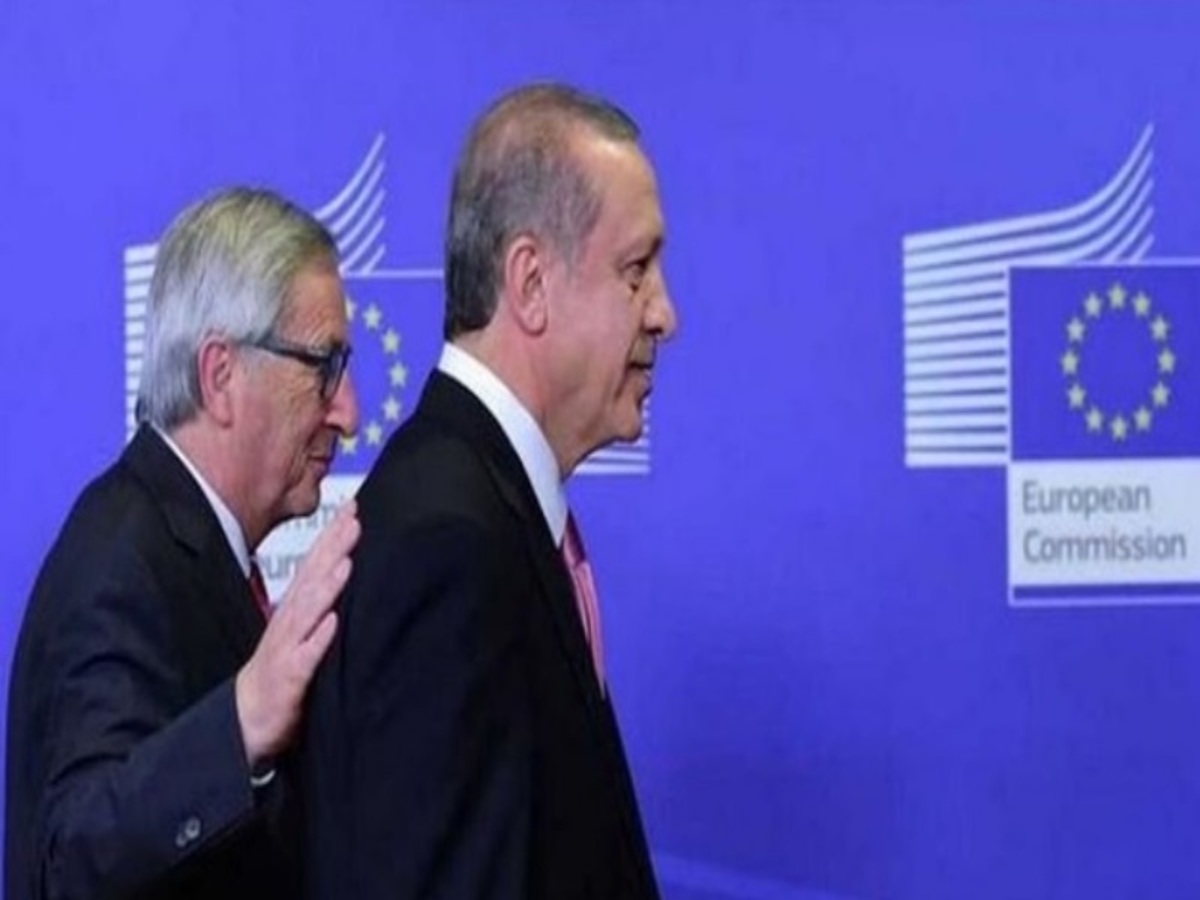 Το παίρνει πάνω του ο Γιούνκερ για τους Έλληνες Στρατιωτικούς!