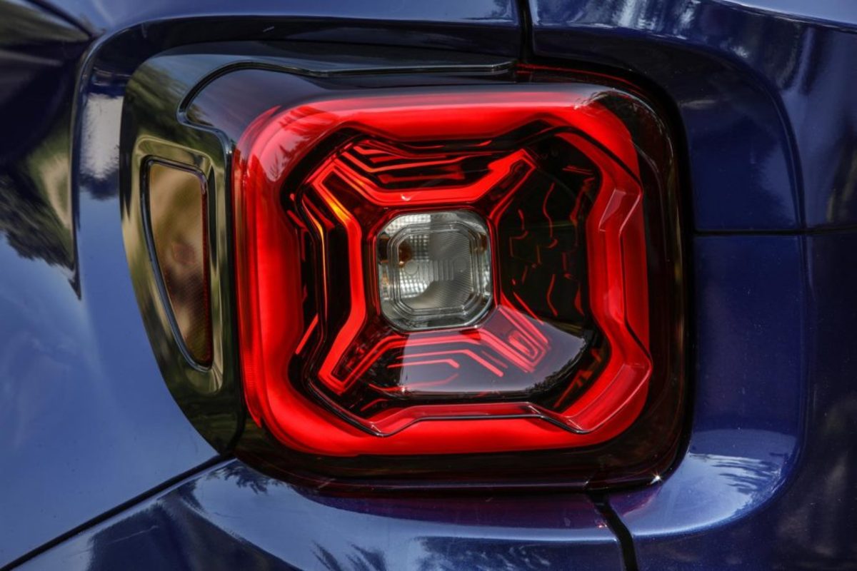 Αντίστροφη μέτρηση για το νέο Jeep Renegade