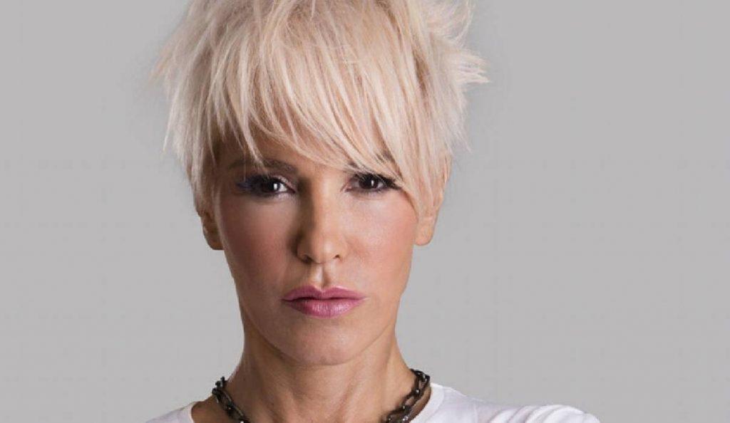 «Η Νατάσα Καλογρίδη είναι κόπια της Ζωής Λάσκαρη»