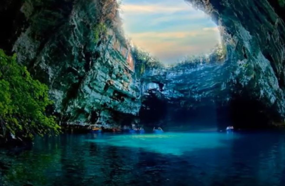 Το πιο όμορφο σπήλαιο βρίσκεται στην Ελλάδα – Δείτε ποιο είναι