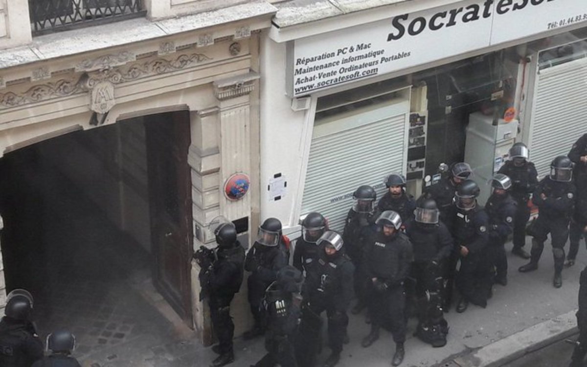 Έληξε η κατάσταση ομηρείας στο Παρίσι – Συνελήφθη ο δράστης [pics, vid]