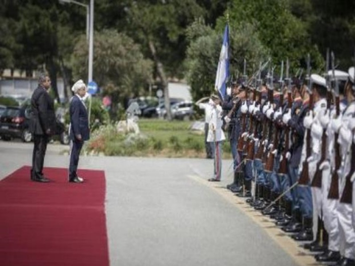 Καμμένος σε Παυλόπουλο: “Μας δίνετε δύναμη να προασπίσουμε εθνική κυριαρχία – εδαφική ακεραιότητα”
