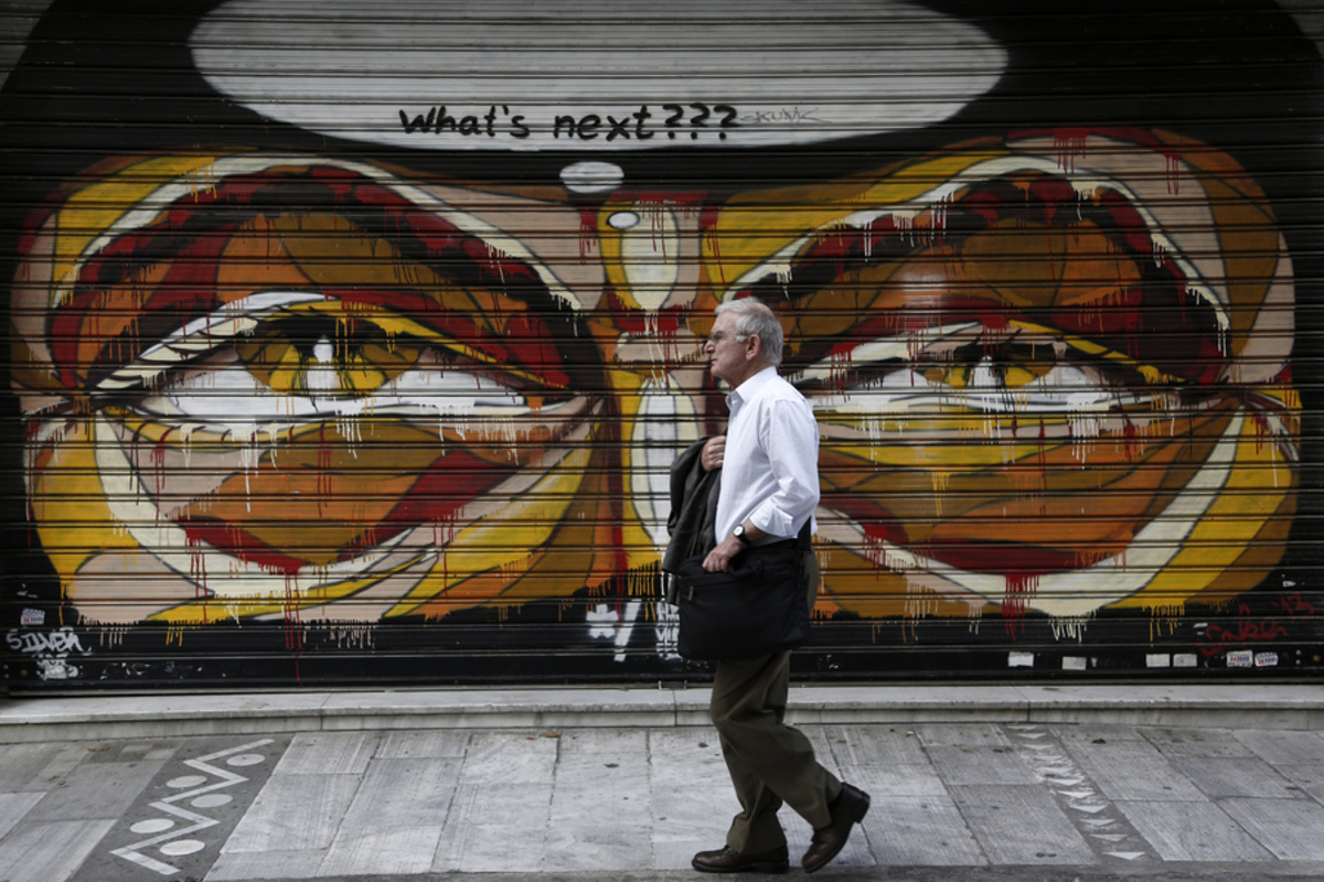 Guardian: Επανέρχεται η εμπιστοσύνη στις ελληνικές τράπεζες – Διπλασιάστηκαν οι καταθέσεις