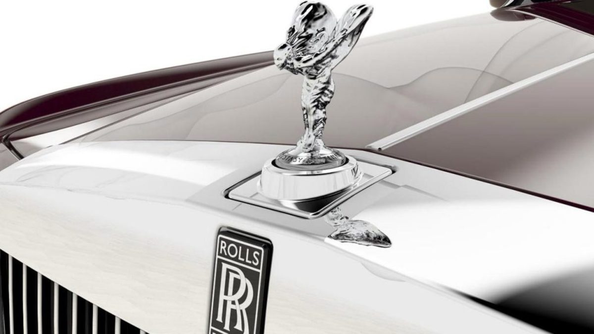 Η «ροζ» ιστορία πίσω από το σήμα της Rolls-Royce [vid]