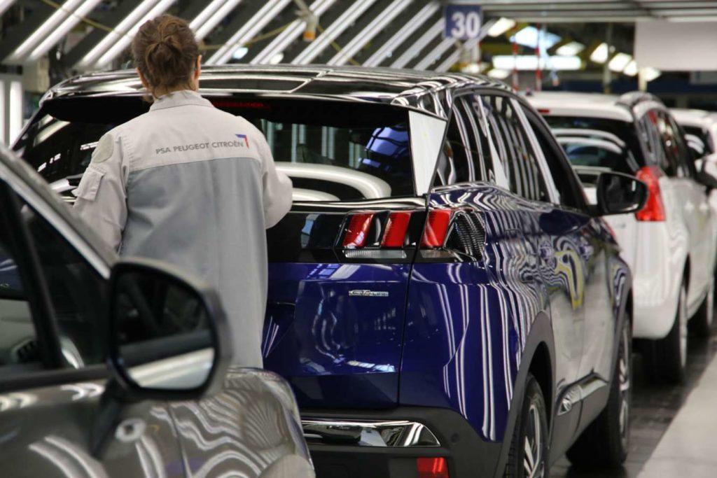 Απίθανο! Έκλεβαν αυτοκίνητα της Peugeot μέσα από το εργοστάσιο!