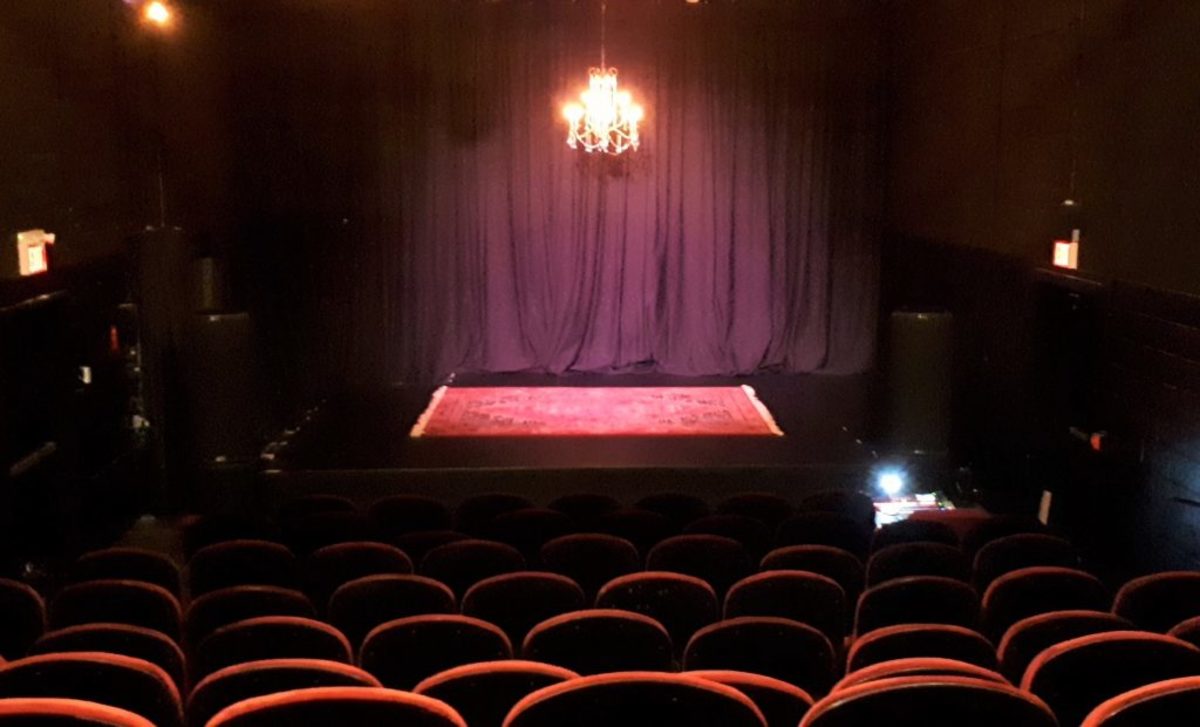 “Είχε πάρει όλες τις πρωταγωνίστριες του θεάτρου, από πρωταγωνίστριες μέχρι κομπάρσες”!