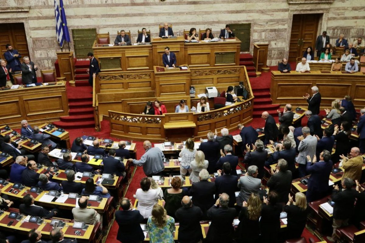 Βουλή Live: Ολοκληρώνεται η συζήτηση για την πρόταση μομφής της ΝΔ κατά της κυβέρνησης