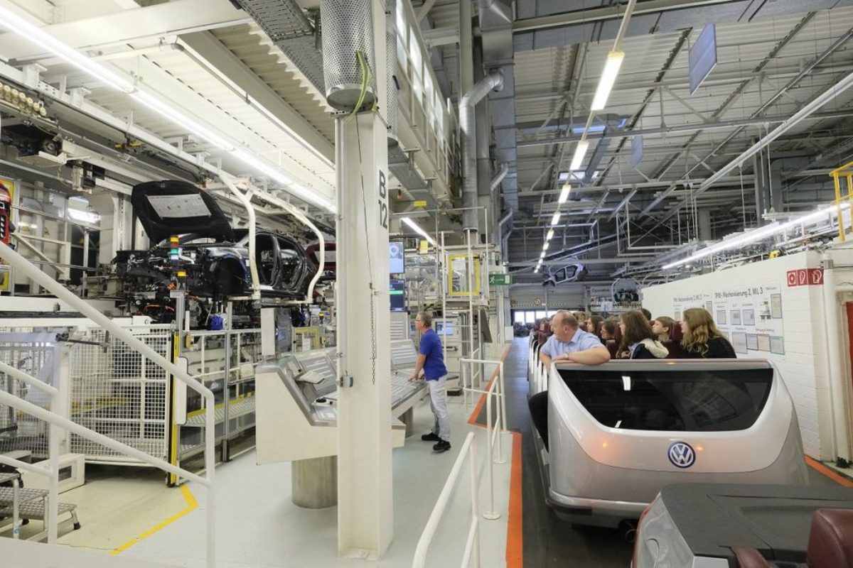 VW: O νέος κύκλος μέτρησης κατανάλωσης «σταματά» την παραγωγή στο Wolfsburg