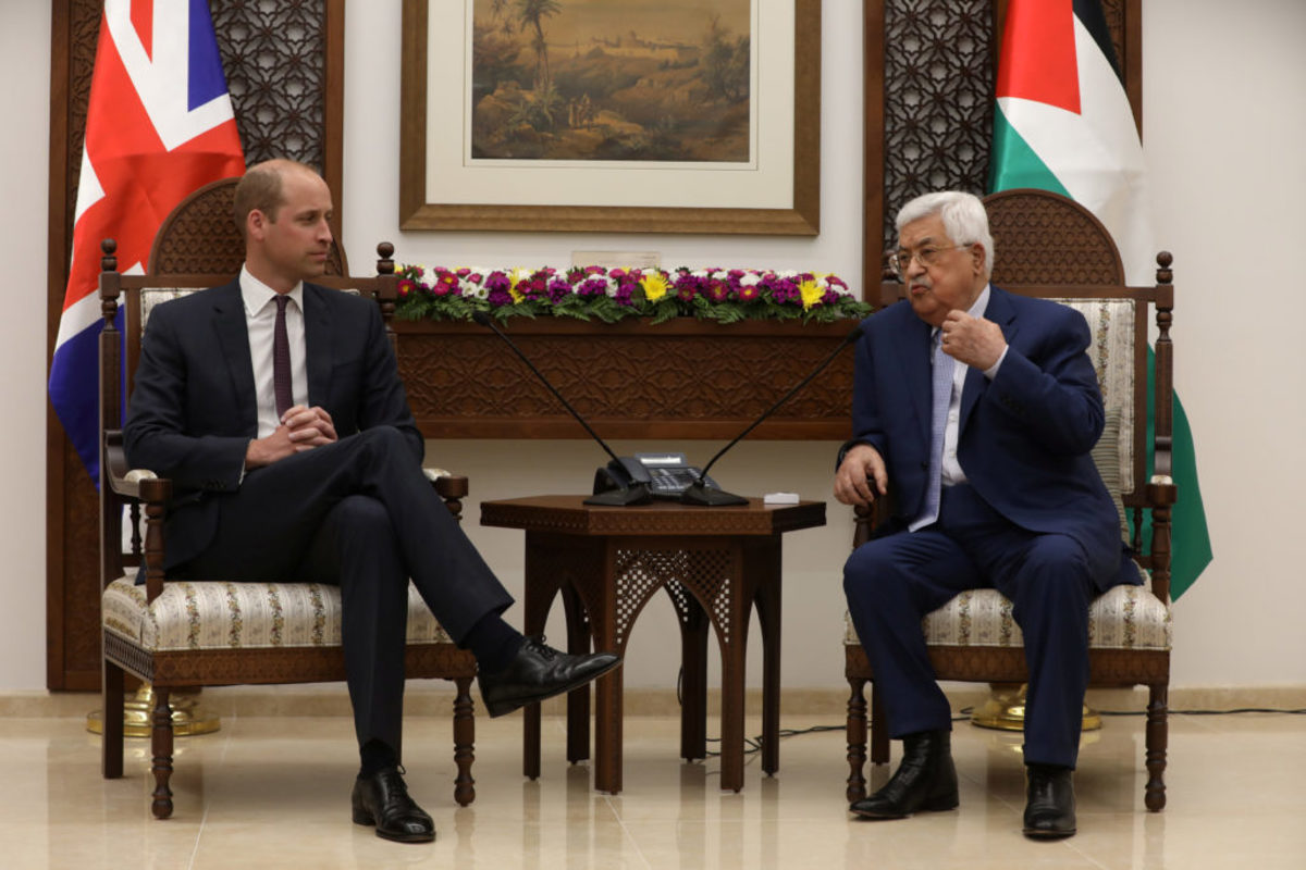 Πρίγκιπας Ουίλιαμ: Αποκάλεσε “χώρα” την Παλαιστίνη και… έκανε χαμό – Επίσκεψη στην Δυτική Όχθη [pics]