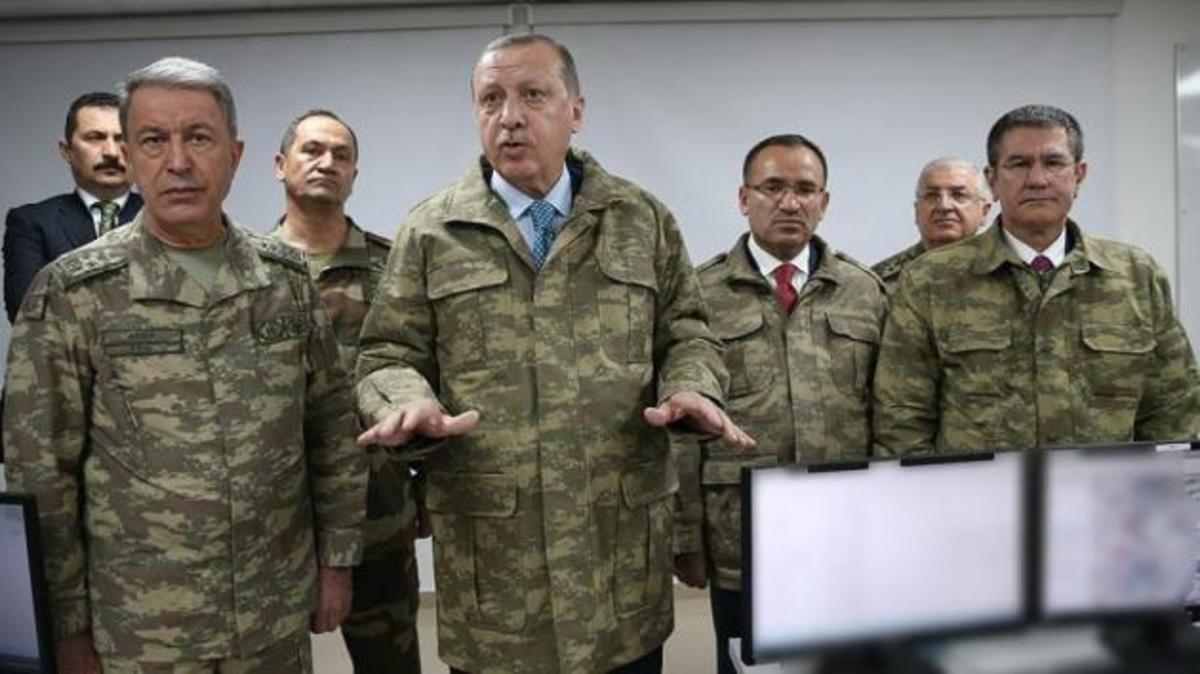 Τούρκος υπουργός Άμυνας
