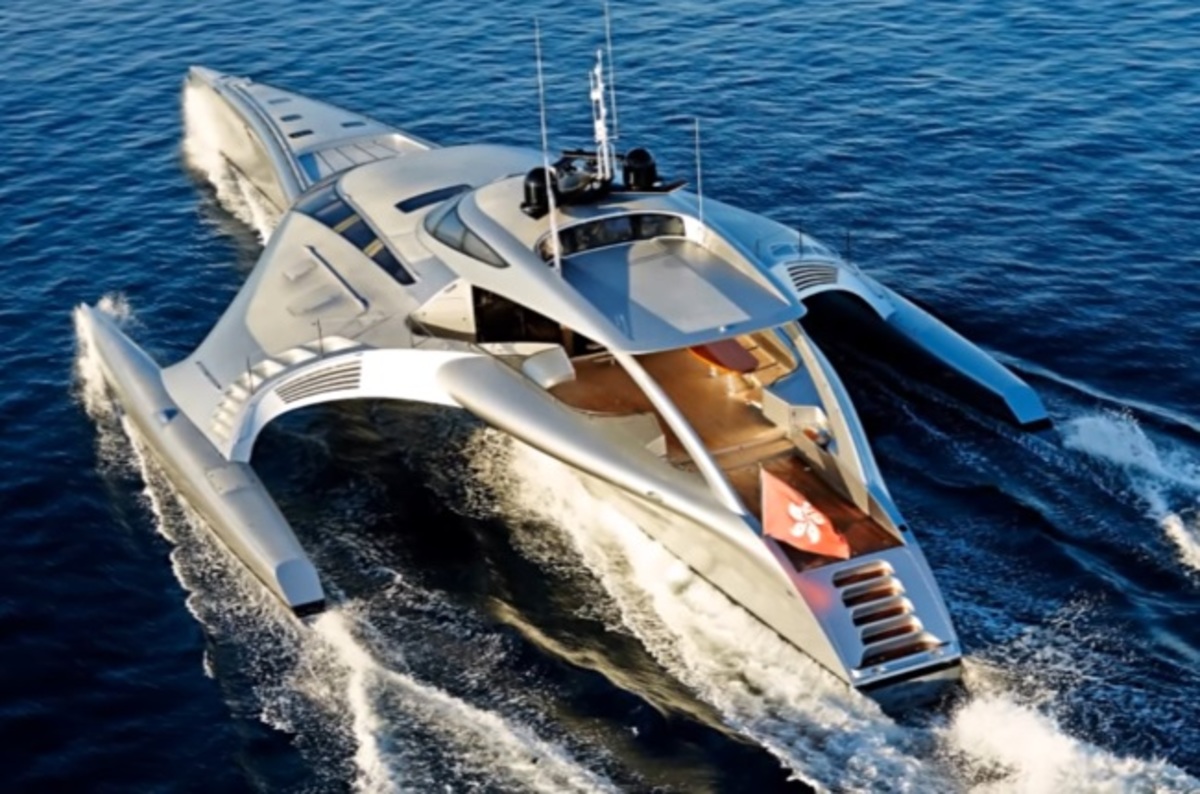 Σκόπελος: Έδεσε στο λιμάνι και… τρέλανε κόσμο – Αυτό είναι το εκπληκτικό super yacht «Adastra» με τη μεγάλη ιδιαιτερότητα [vids]