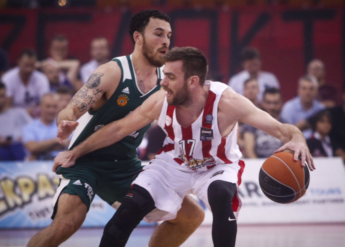 Η σπουδαία κίνηση ανθρωπιάς του Βαγγέλη Μάντζαρη!