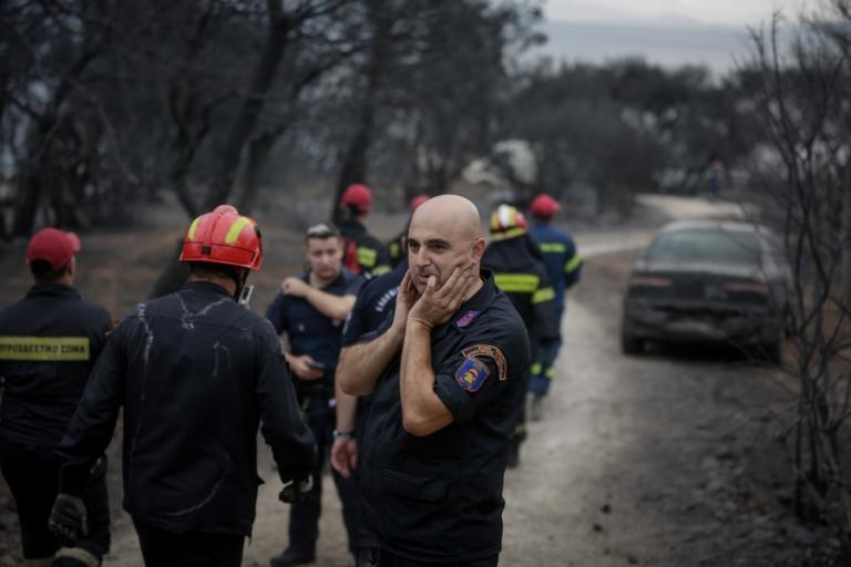 Φονικές φωτιές: Η ελληνική τραγωδία στην Αττική κάνει τον γύρο του κόσμου [pics]