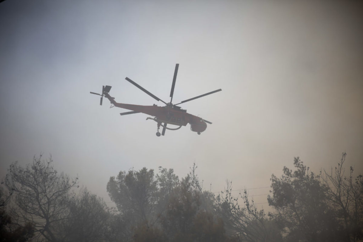 Φωτιά στην Κερατέα – Μεγάλη κινητοποίηση της Πυροσβεστικής