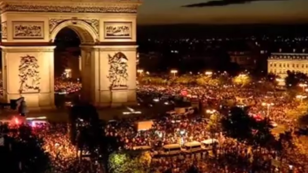 Μουντιάλ 2018: Η Γαλλία… βγήκε στους δρόμους μετά την πρόκριση στον τελικό – videos