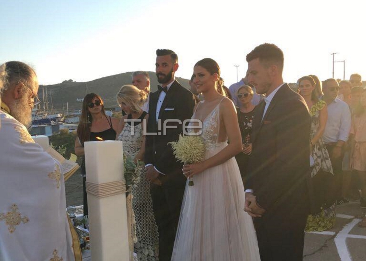 Ρομαντικός γάμος στην Πάρο για τον Βλάντο Γιάνκοβιτς και την Έλενα Παπαδοπούλου!