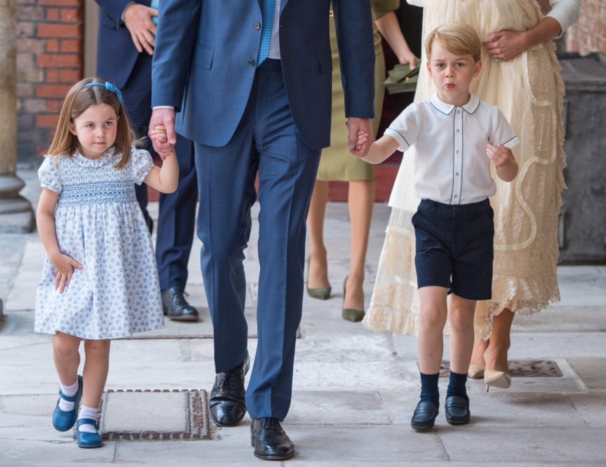 Πρίγκιπας George και Charlotte: Έκλεψαν τις εντυπώσεις στη βάφτιση του πρίγκιπα Louis!