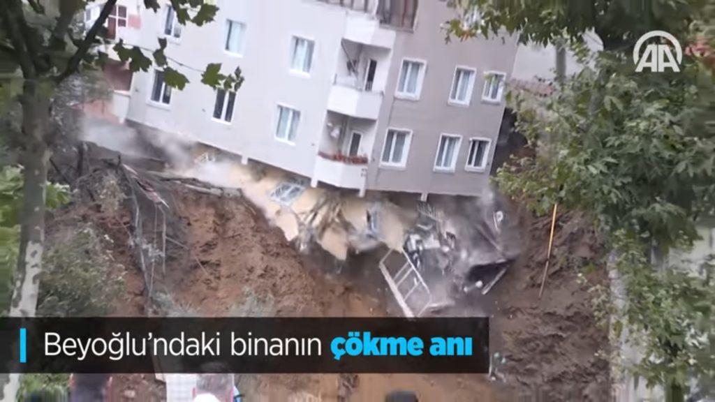 Κωνσταντινούπολη: Κατέρρευσε τετραώροφο κτίριο έπειτα από σφοδρές βροχοπτώσεις – video