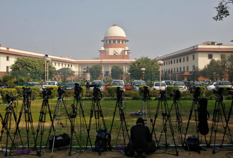 Ινδία: Δικαστήριο επικύρωσε την θανατική ποινή σε τρεις βιαστές μίας φοιτήτριας το 2012