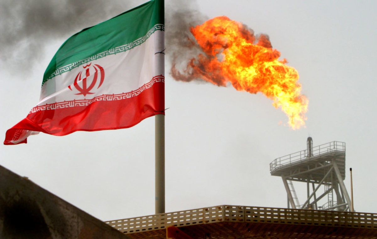 Τεχεράνη: Τα tweet του Τραμπ ανεβάζουν τις τιμές του πετρελαίου!