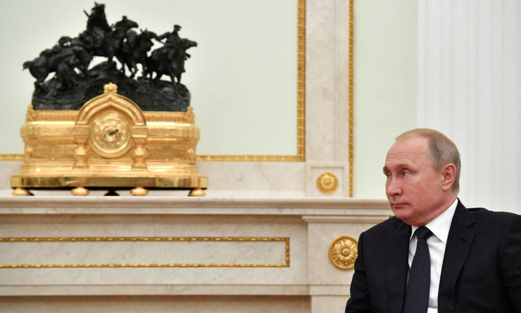 Μόσχα: Πούτιν – Μακρόν πριν από τη σέντρα του τελικού του Μουντιάλ