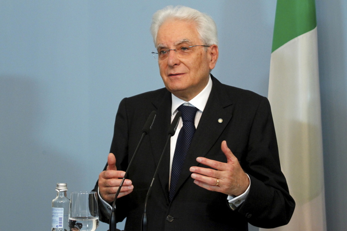 Ρώμη: Ο Ιταλός Πρόεδρος Ματαρέλα διαφωνεί με την αντιμεταναστευτική πολιτική του υπουργού Εσωτερικών Σαλβίνι