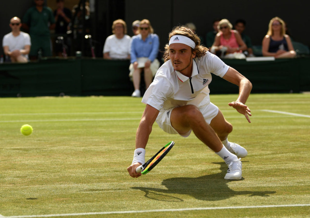 Wimbledon: Με αυτοθυσία! Εκπληκτικός πόντος από Τσιτσιπά – video