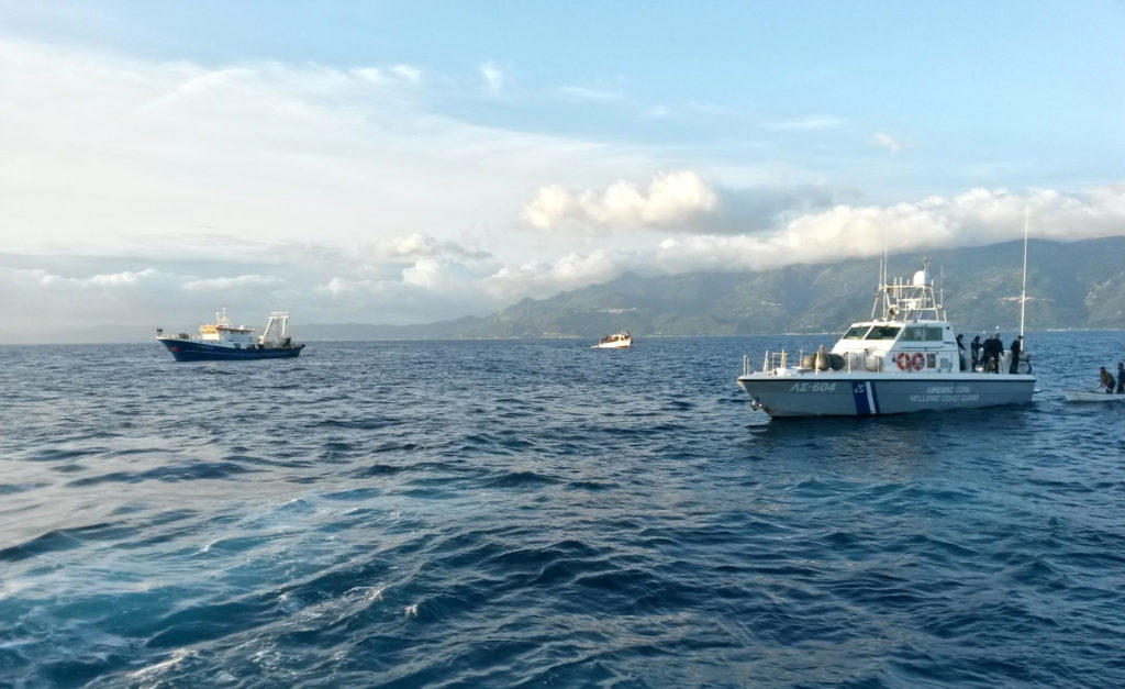 Χαλκίδα: Θρίλερ με πτώμα άνδρα που βρέθηκε να επιπλέει στη θάλασσα – Δεν έχει αναγνωριστεί η σορός του! [pic]